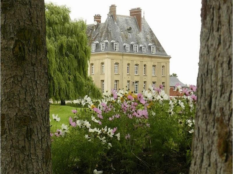 Chateau De Berticheres Chaumont-en-Vexin Kültér fotó